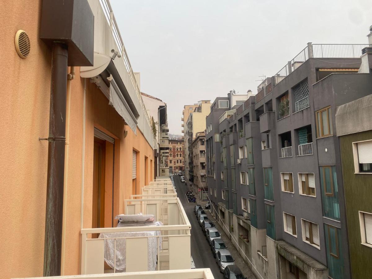 La Casa Di Giacomo Con Parcheggio Trieste Bagian luar foto